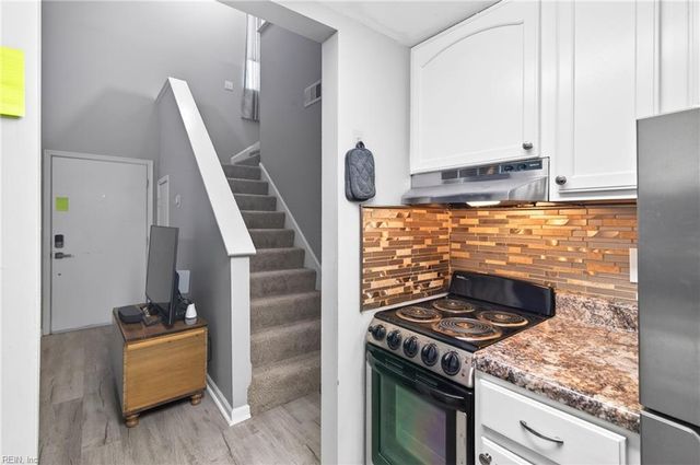 308 Pacific DR, Hampton, VA 23666
