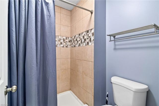 308 Pacific DR, Hampton, VA 23666