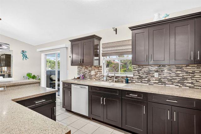 2919 SW 25TH STREET, Cape Coral, FL 33904