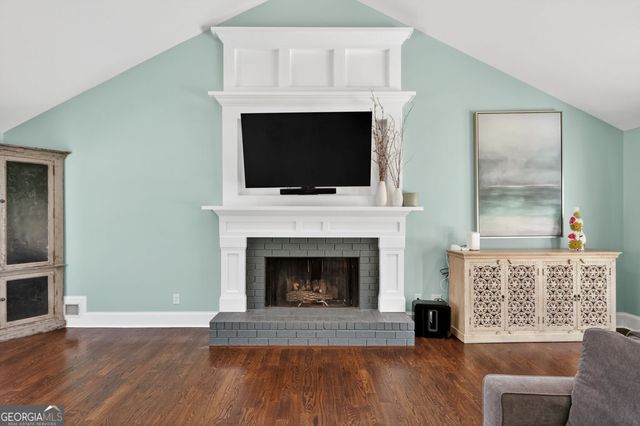 1565 East Bank Drive, Marietta, GA 30068