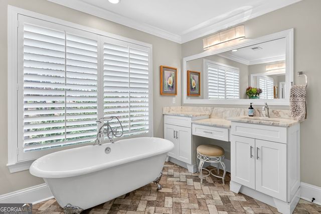 1565 East Bank Drive, Marietta, GA 30068