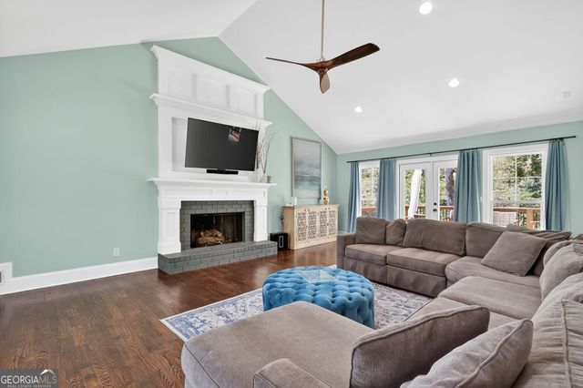 1565 East Bank Drive, Marietta, GA 30068