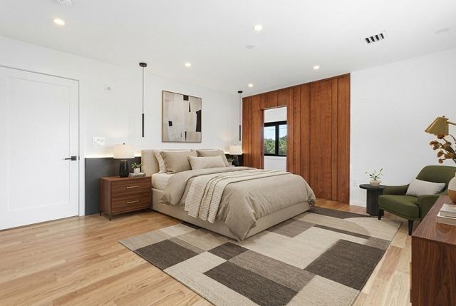 7 Algonquin Rd 1, Newton, MA 02467