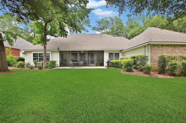 2601 Woods Estates Drive, Conroe, TX 77304