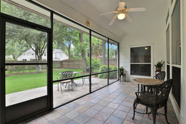 2601 Woods Estates Drive, Conroe, TX 77304
