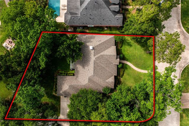 2601 Woods Estates Drive, Conroe, TX 77304