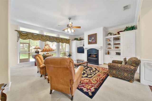 2601 Woods Estates Drive, Conroe, TX 77304