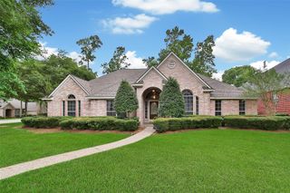 2601 Woods Estates Drive, Conroe, TX 77304