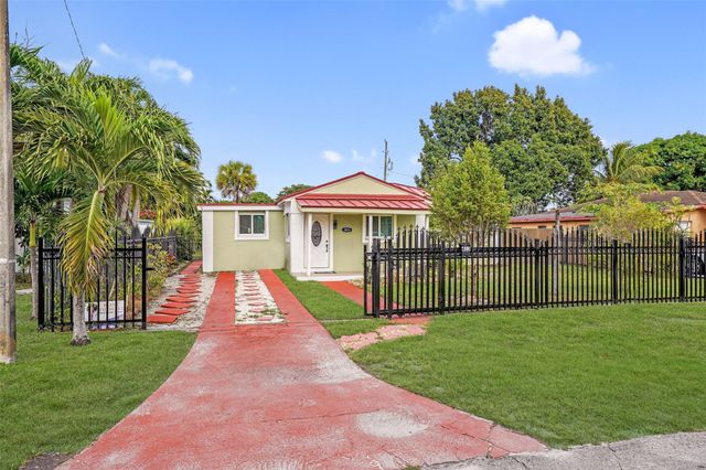 413 NW 100th Ter, Miami, FL 33150