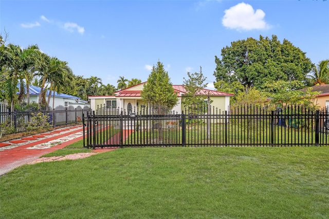 413 NW 100th Ter, Miami, FL 33150