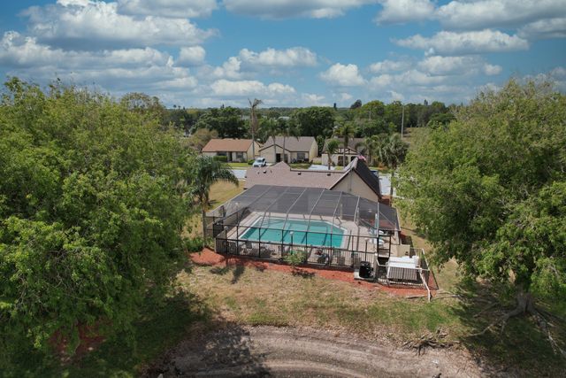 2313 SE Breckenridge Circle, Port St. Lucie, Port St Lucie, FL 34952