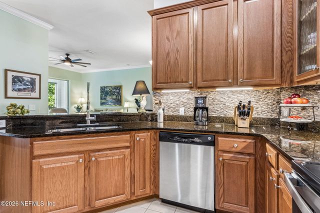 2040 SECRET GARDEN Lane 105, Fleming Island, FL 32003