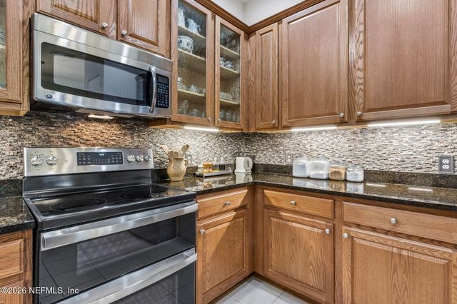 2040 SECRET GARDEN Lane 105, Fleming Island, FL 32003