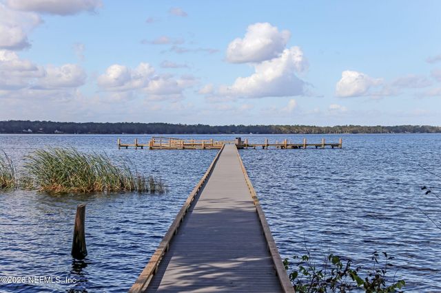 2040 SECRET GARDEN Lane 105, Fleming Island, FL 32003