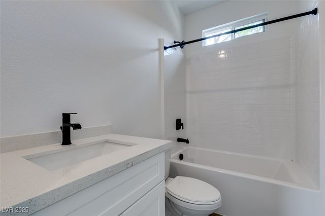 365 North 16th Street, Las Vegas, NV 89101