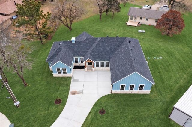 335 Cross Tie Ranch Road, Trinidad, TX 75163