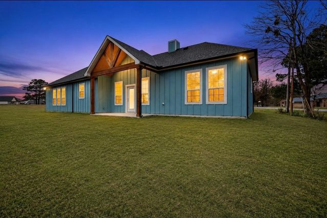 335 Cross Tie Ranch Road, Trinidad, TX 75163