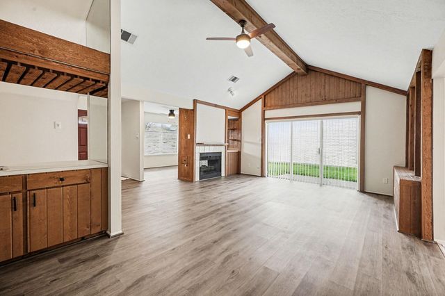 1723 Linfield Way, Houston, TX 77058