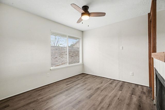 1723 Linfield Way, Houston, TX 77058