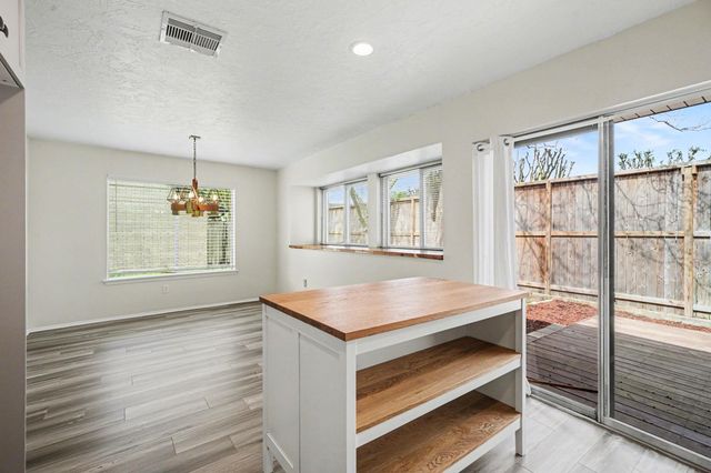 1723 Linfield Way, Houston, TX 77058