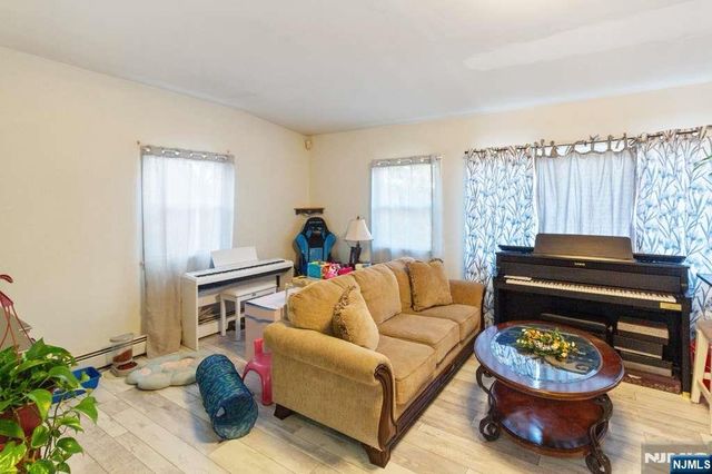 1124 Belmont Avenue, North Haledon, NJ 07508