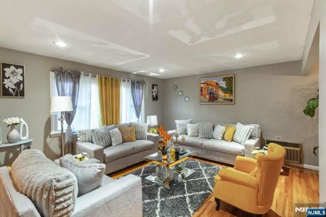 1124 Belmont Avenue, North Haledon, NJ 07508