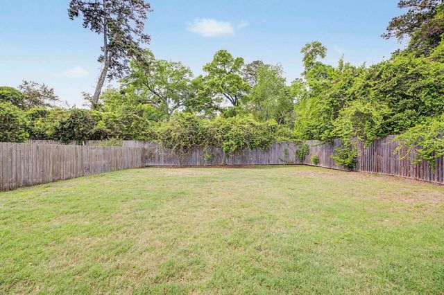 1650 Cottage Rose Lane, Tallahassee, FL 32308