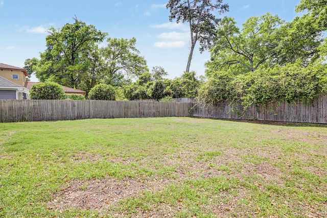 1650 Cottage Rose Lane, Tallahassee, FL 32308