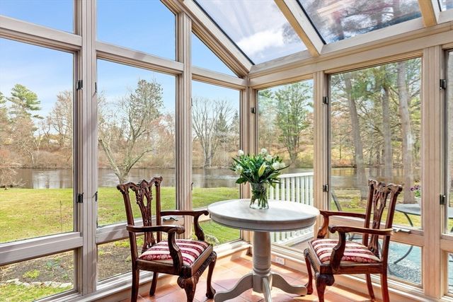 30 S River St, Wellesley, MA 02482