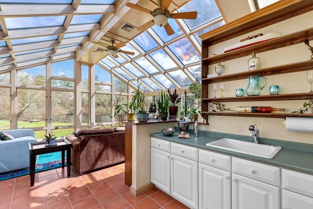 30 S River St, Wellesley, MA 02482