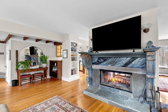 30 S River St, Wellesley, MA 02482