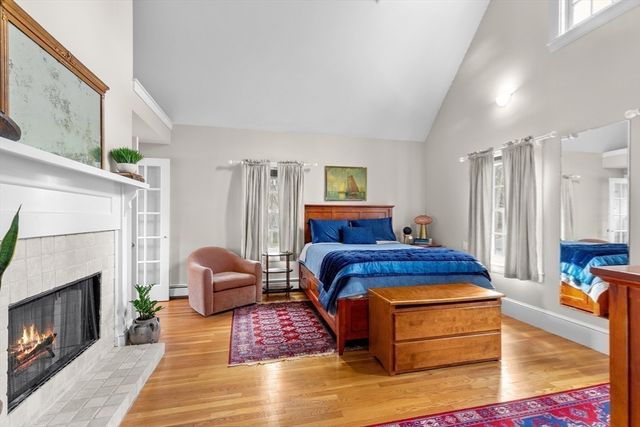 30 S River St, Wellesley, MA 02482