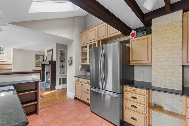 30 S River St, Wellesley, MA 02482
