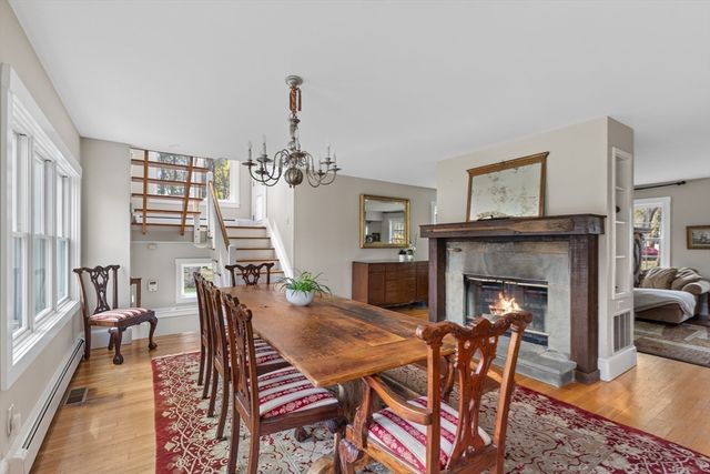 30 S River St, Wellesley, MA 02482