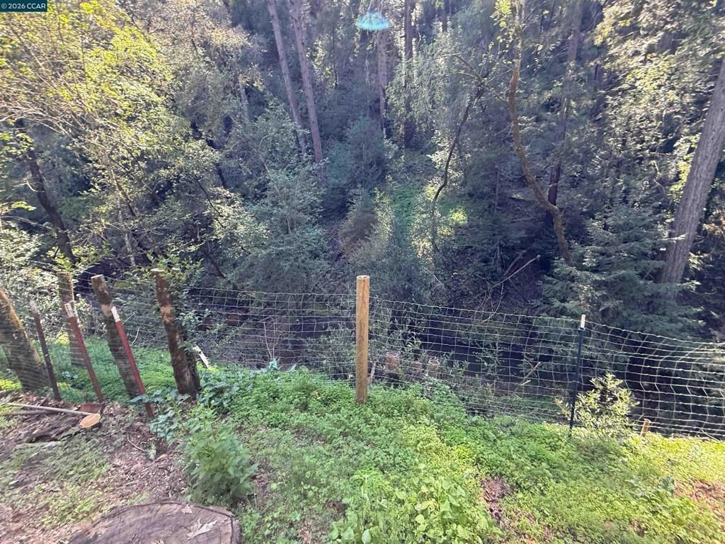 Image 11 of property listing at 5680 Dry Creek Rd, Napa, CA 94558