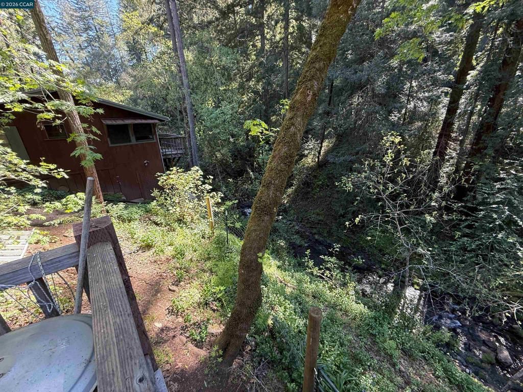 Image 21 of property listing at 5680 Dry Creek Rd, Napa, CA 94558