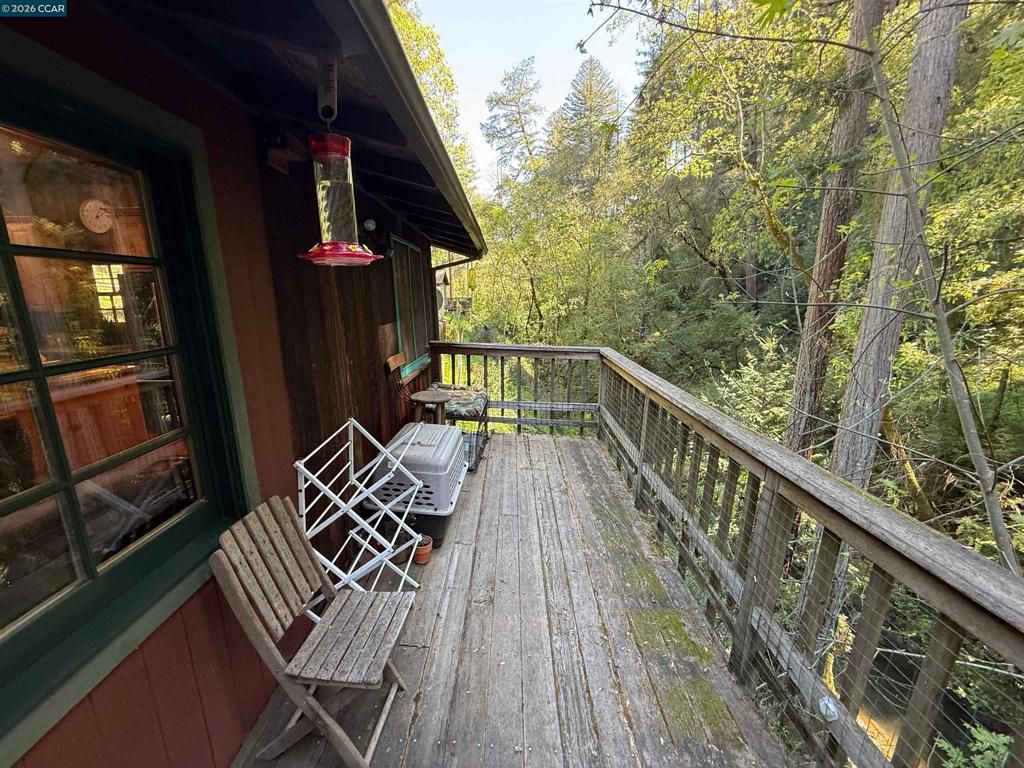 Image 35 of property listing at 5680 Dry Creek Rd, Napa, CA 94558