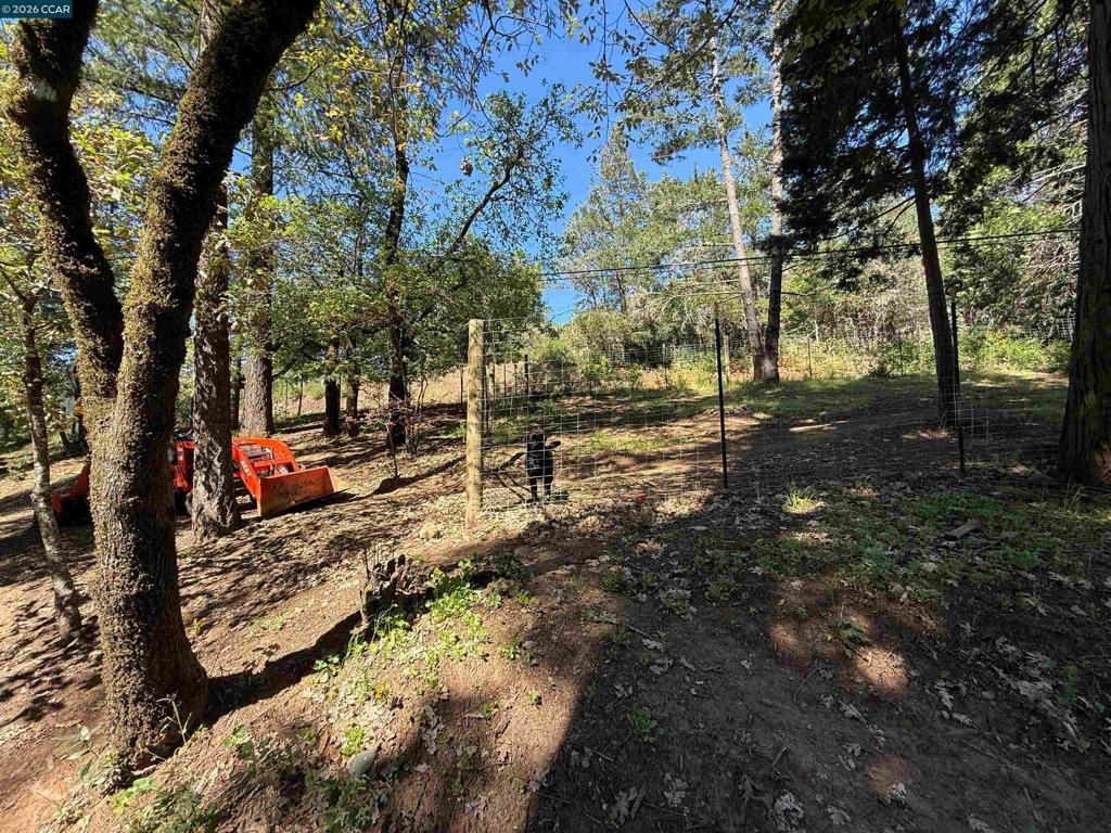 Image 8 of property listing at 5680 Dry Creek Rd, Napa, CA 94558