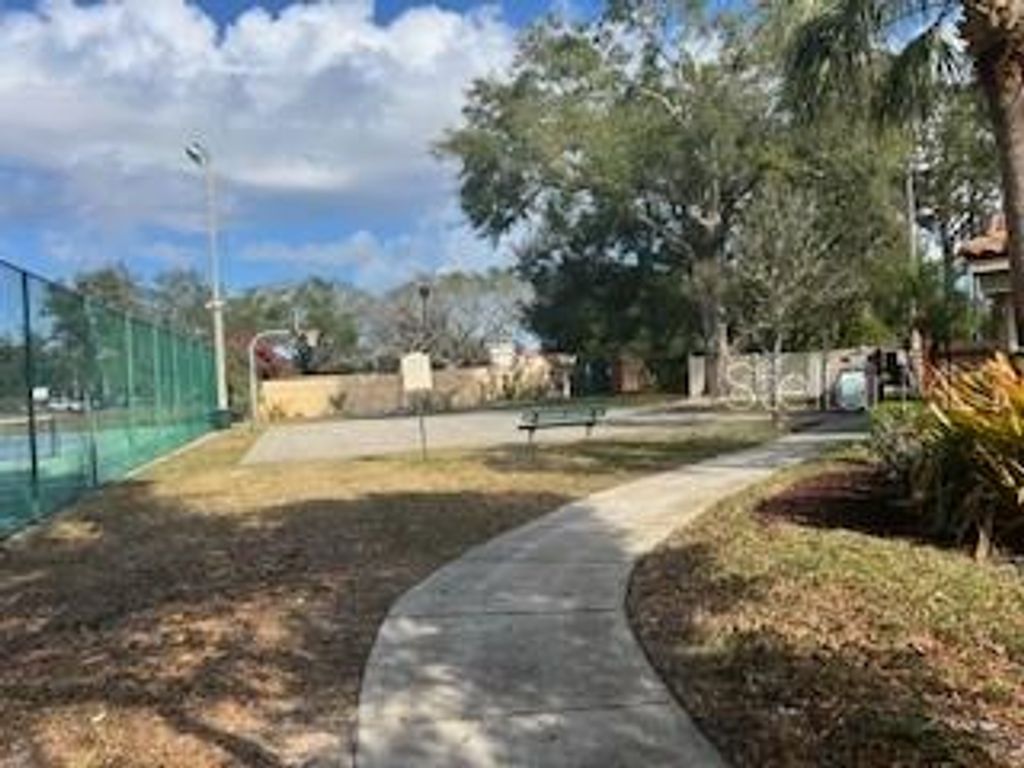 Image 23 of property listing at 7448 SUGAR BEND DRIVE 7448, Orlando, FL 32819