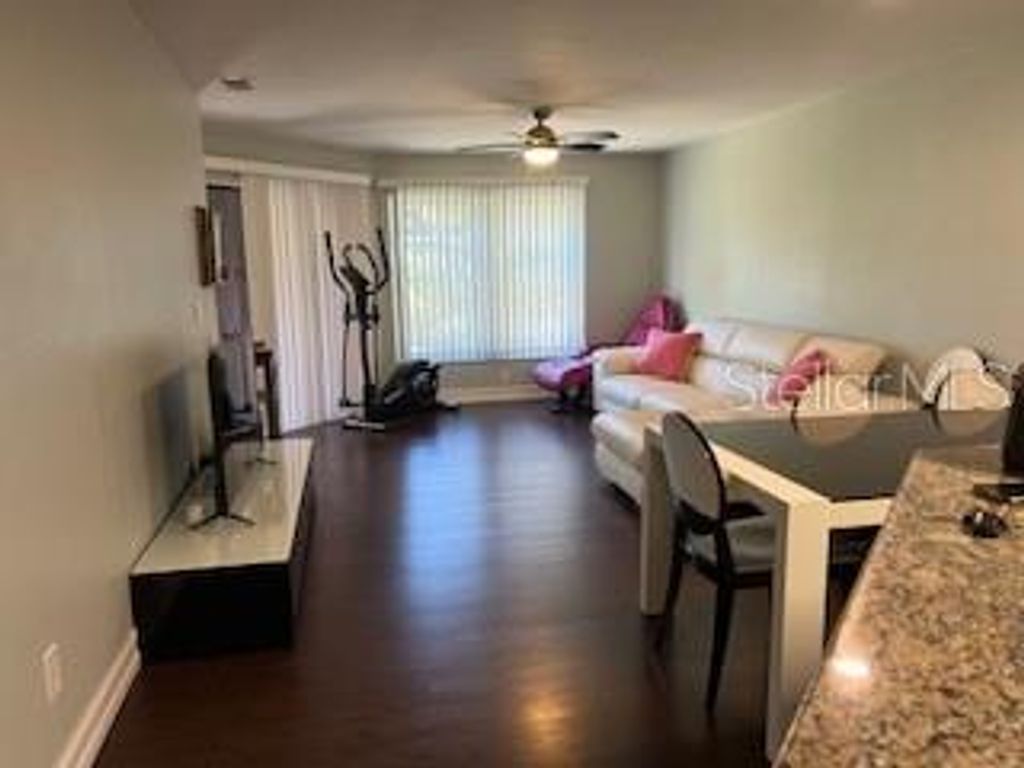 Image 5 of property listing at 7448 SUGAR BEND DRIVE 7448, Orlando, FL 32819