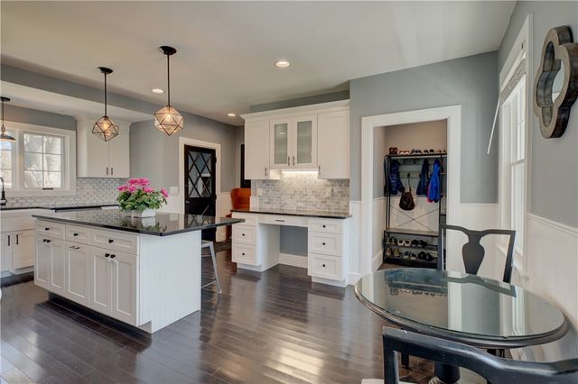 499 Seven Mile Road, Cranston, RI 02831