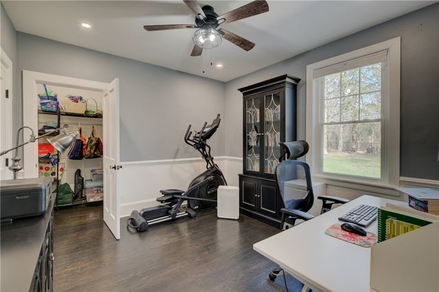 499 Seven Mile Road, Cranston, RI 02831