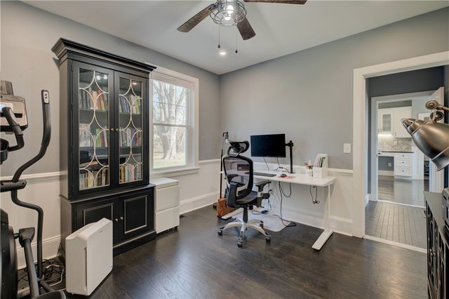 499 Seven Mile Road, Cranston, RI 02831