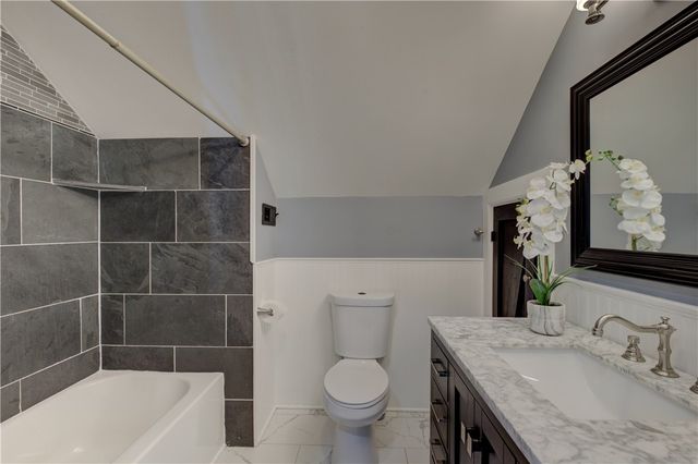 499 Seven Mile Road, Cranston, RI 02831