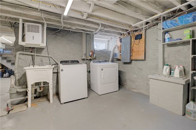 499 Seven Mile Road, Cranston, RI 02831