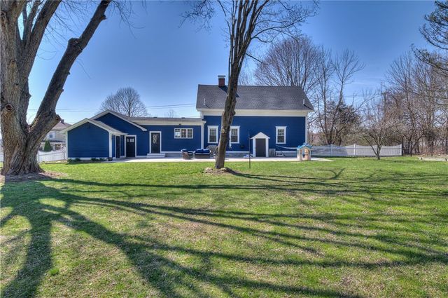 499 Seven Mile Road, Cranston, RI 02831
