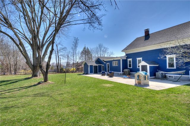 499 Seven Mile Road, Cranston, RI 02831