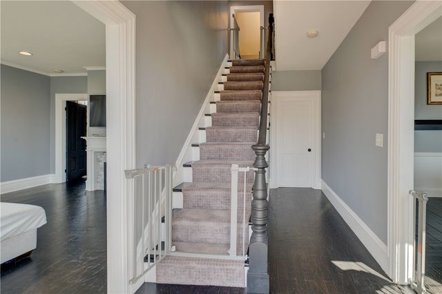 499 Seven Mile Road, Cranston, RI 02831