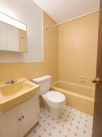 115 W Squantum St. 707, Quincy, MA 02171