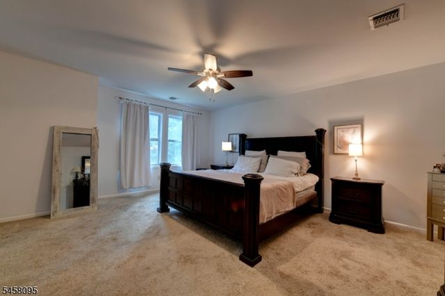 64 Grove St, Oakland Boro, NJ 07436